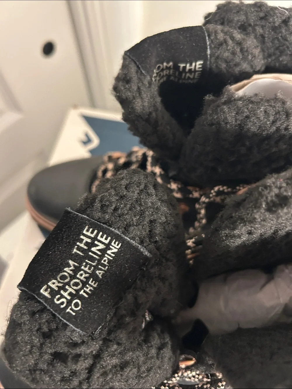 Roxy Black Faux-Leather Snow Boots with Copper Trim